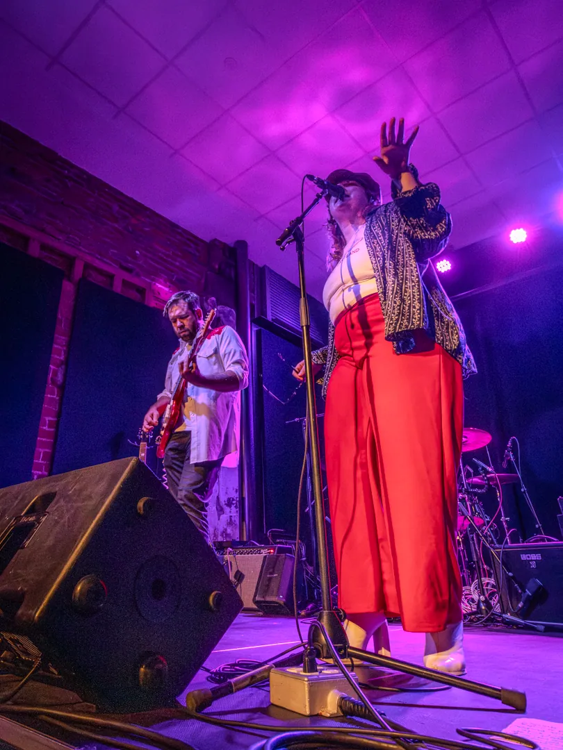 Holly Clausius performing at Them Rising Vol. III.